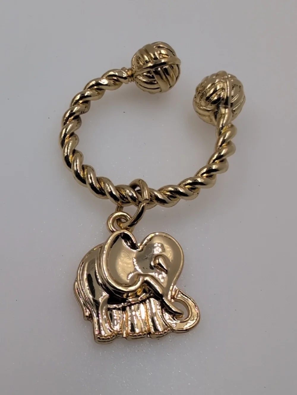 Lilly Pulitzer Gold-Tone Twisted Key Ring with Elephant Charm LB1